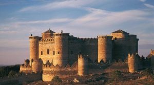 El castillo de Belmonte, una fortaleza del siglo XV perfecta para el combate medieval