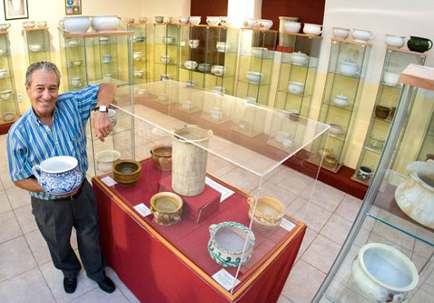 José María del Arco Ortiz, más de 30 años coleccionando orinales