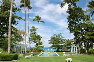 Playa Grande Beach Club, un edificio colonial entre la selva y la playa en la República Dominicana